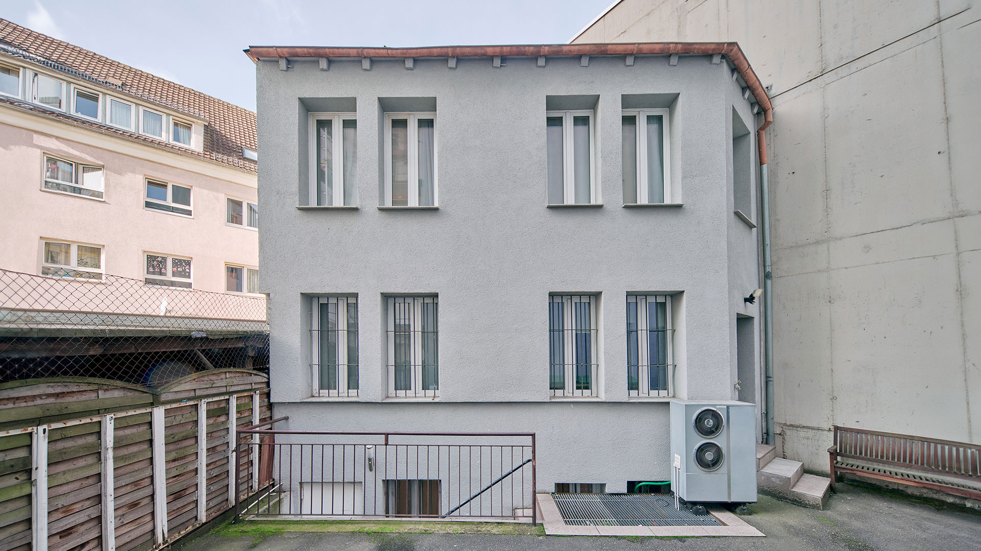 real-estate-residential-koenig-karl-strasse-68-hinten